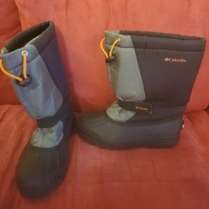 Kids Columbia boots
